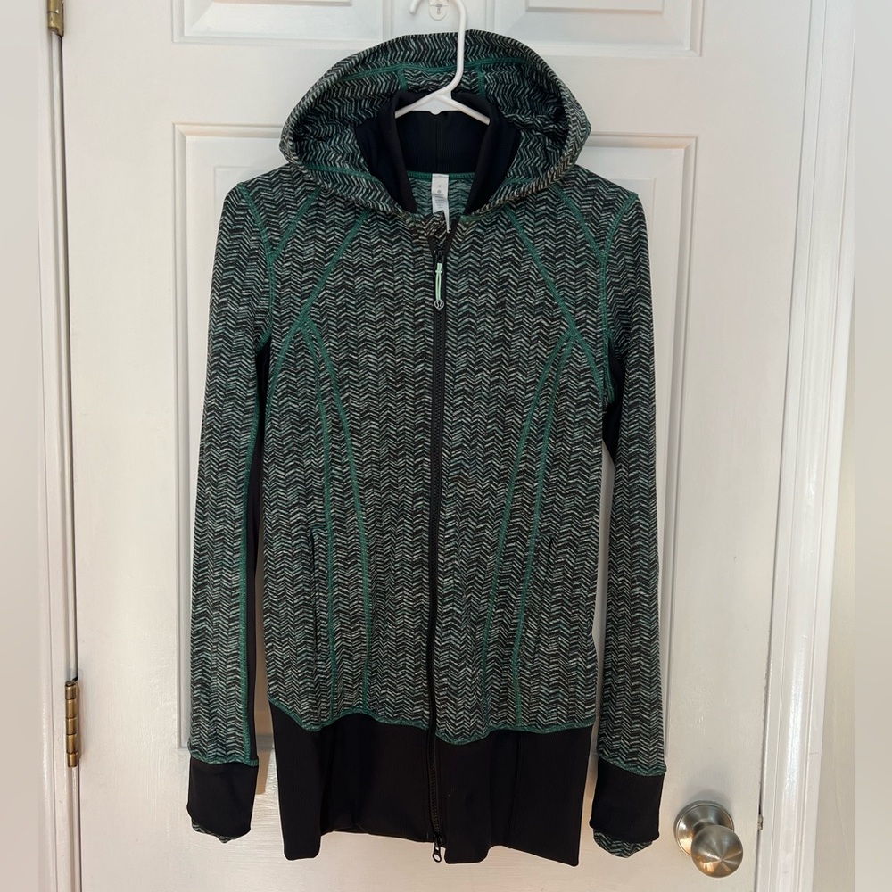 Lululemon Daily Practice Jacket green black print zipper front hoodie sweater